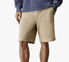 Calvin Klein Herren Chino-Shorts für 39€ (-23%)