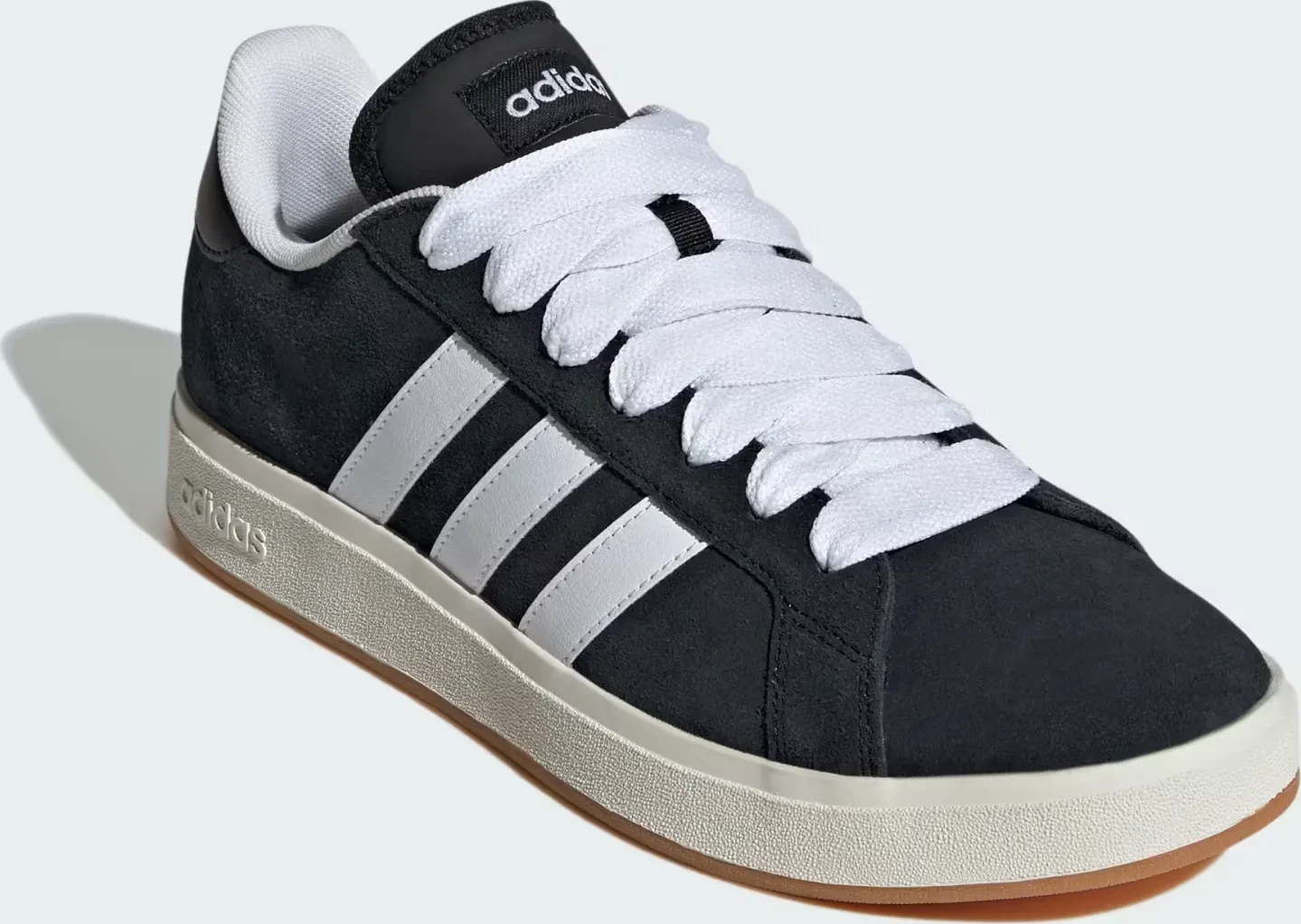 adidas Grand Court Base 00s core black/cloud white/gum für 26€ (-19%)