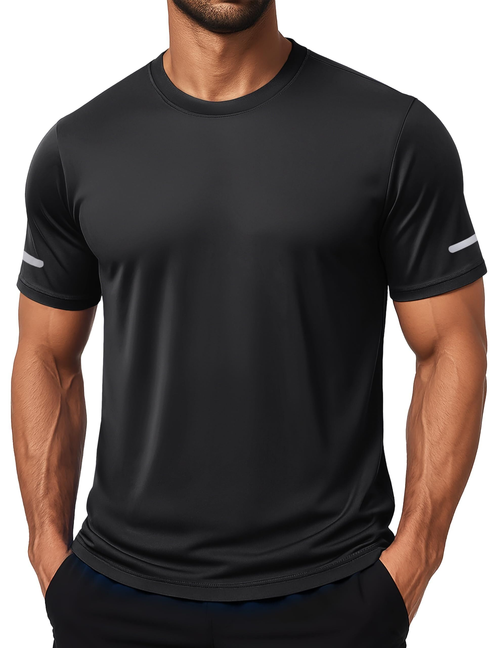 UV Sport Herren Tshirt Atmungsaktiv und verdunstet Schweiß schnell für 10€ (-34%)