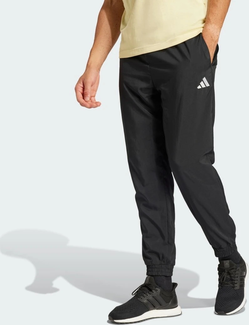 adidas Essentials Small Logo Stanford Trainingshose lang schwarz/weiß (Herren) für 19€ (-14%)