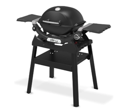 Weber Q 1200N Gasgrill (inkl. Standfuß & Seitentische, Gussrost, Black) für 299€ (-10%)